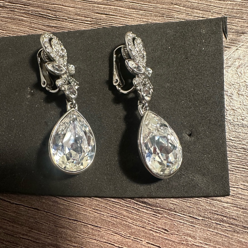 Elegant Silver Teardrop Earrings